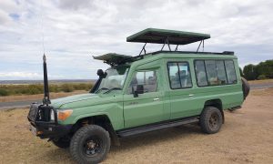 4x4 safari land cruiser extended